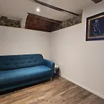 Apartment Avec Jardin Privatif *